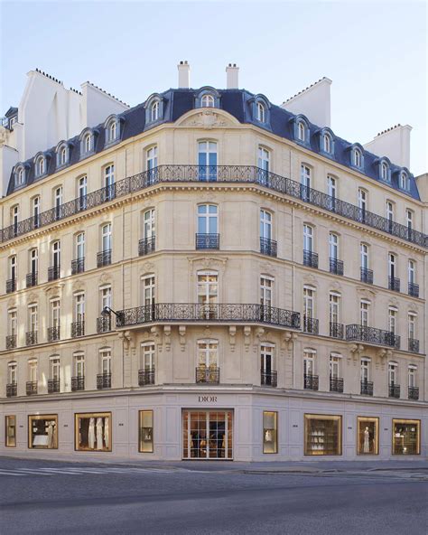 dior store avenue montaigne|dior montaigne wardrobe.